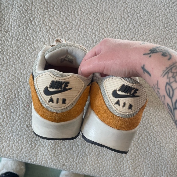 Nike Air Max 90 Animal Print 🧡 - Picture 7 of 9